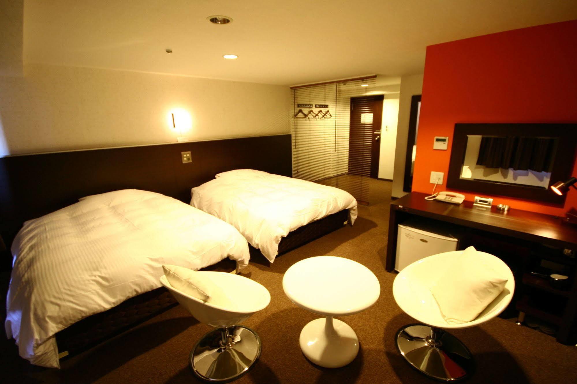 Green Rich Hotel Kagoshima Tenmonkan Buitenkant foto