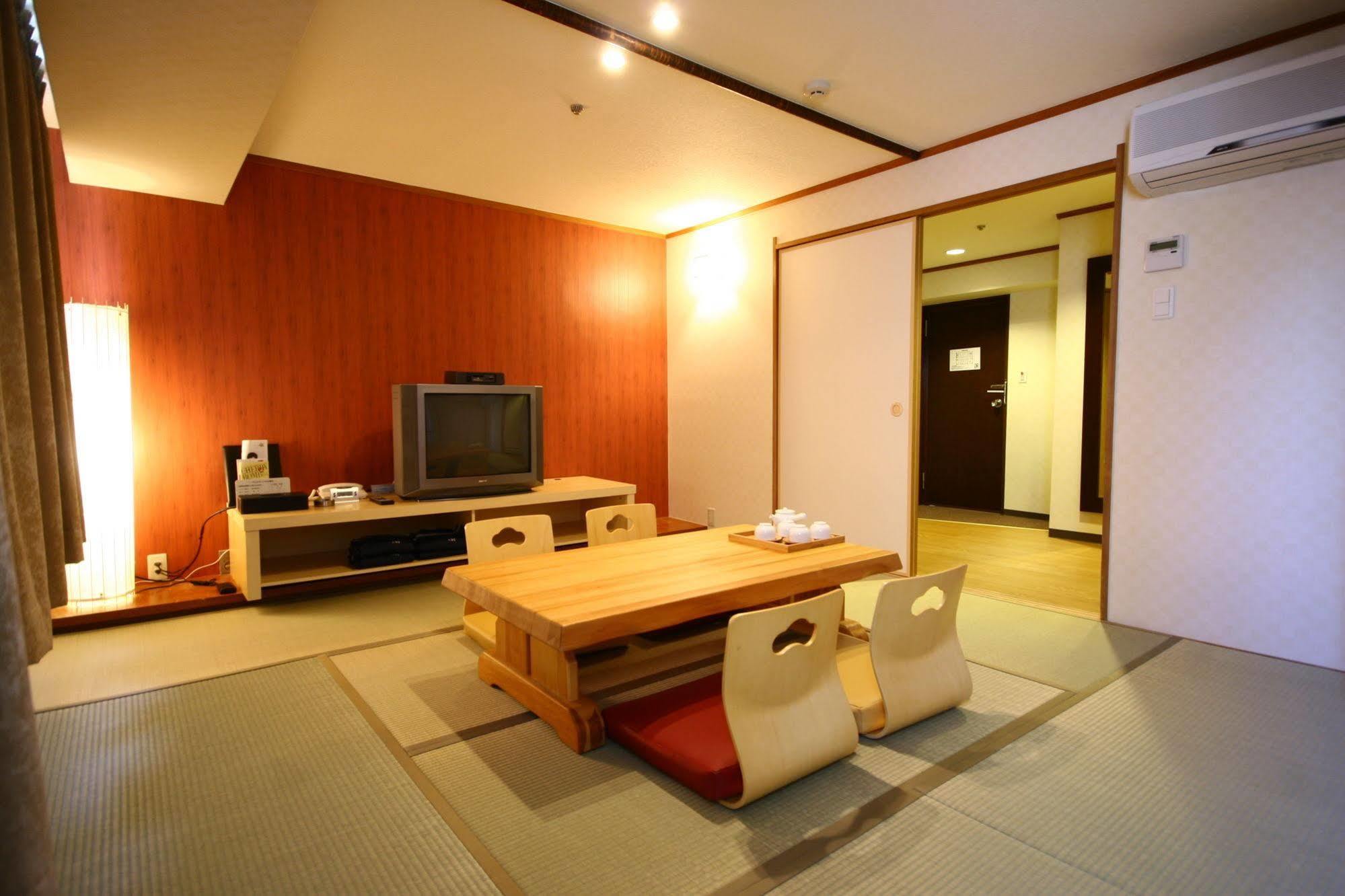 Green Rich Hotel Kagoshima Tenmonkan Buitenkant foto